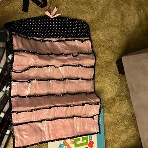 Double sided jewelry organizer with hanger